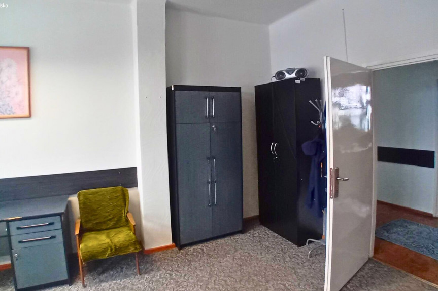 miechowski, Miech&oacute;w, pl. Tadeusza Kościuszki, Wynajem | Pom. biurowo-usługowe | Miech&oacute;w