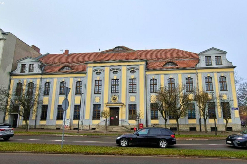 tarnog&oacute;rski, Tarnowskie G&oacute;ry, Piłsudskiego, Wynajem | Usługi | Handel | Tarnowskie G&oacute;ry