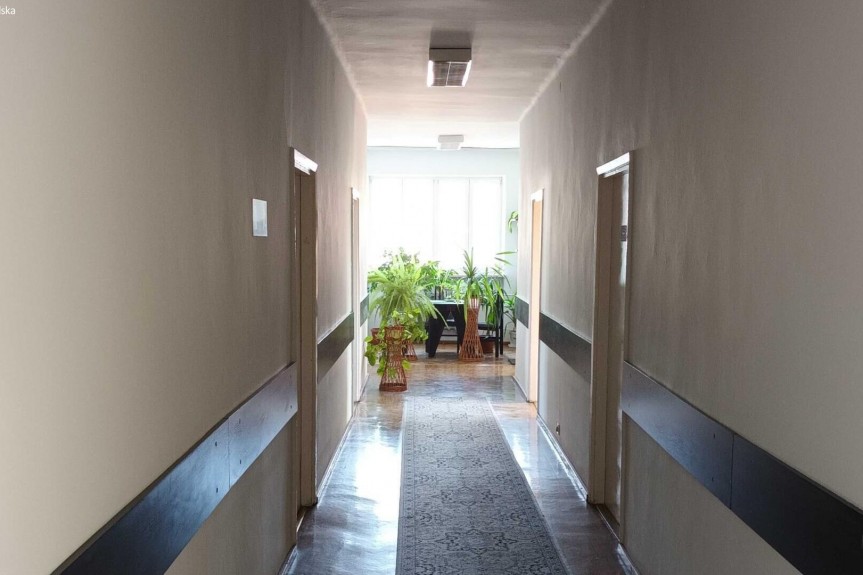 miechowski, Miech&oacute;w, pl. Tadeusza Kościuszki, Wynajem | Pom. biurowo-usługowe | Miech&oacute;w