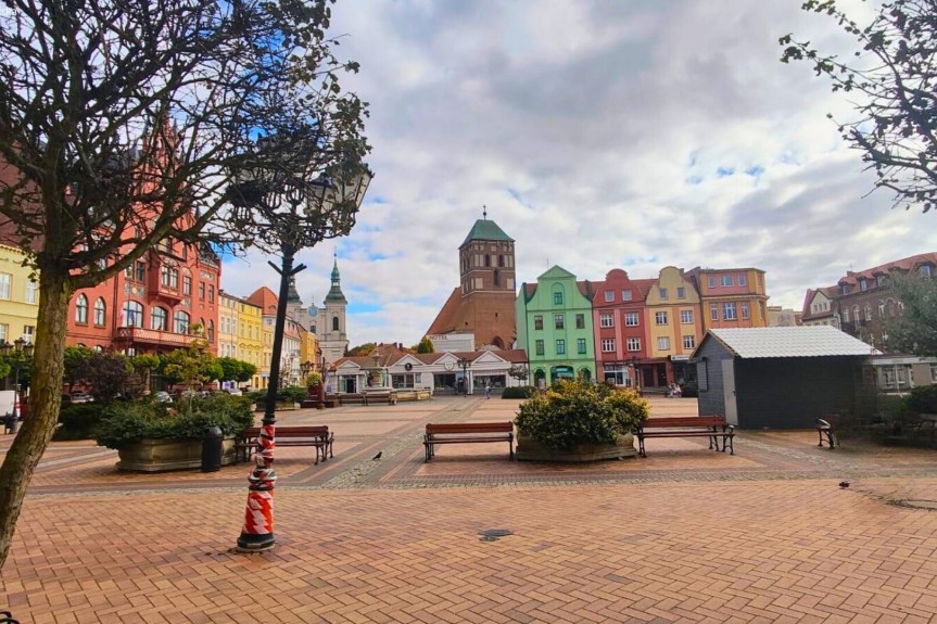 chojnicki, Chojnice, Stary Rynek, Wynajem | Budynek biurowy | Chojnice | Sraty Rynek