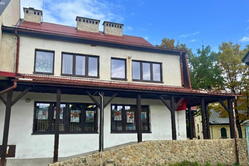 żywiecki, Jeleśnia, Rynek, Wynajem | Biura | Usługi noclegowe | Jelesnia