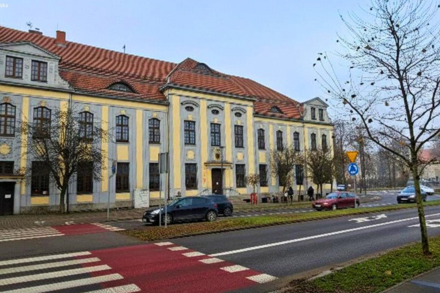 śląskie, tarnog&oacute;rski, Tarnowskie G&oacute;ry, Piłsudskiego, Wynajem | Usługi | Handel | Tarnowskie G&oacute;ry