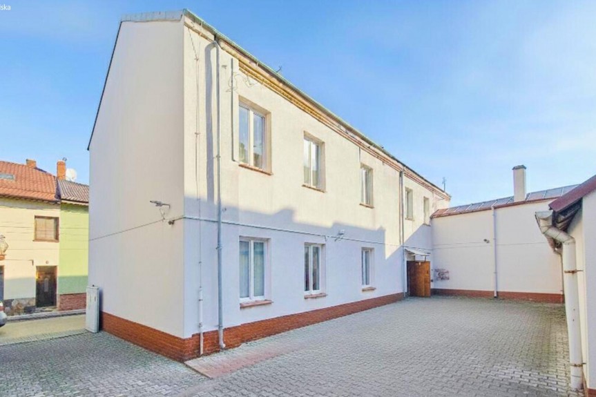 kielecki, Chęciny, Małogoska, Wynajem | Biura | Usługi noclegowe | Chęciny