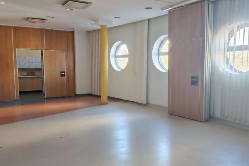 Tychy, gen. H. Dąbrowskiego, Wynajem | Biura | Usługi | Tychy