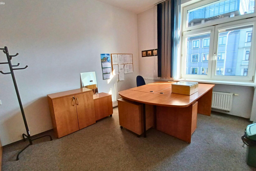 Łódź, Łódź-Śródmieście, Piotrkowska, Wynajem | Budynek biurowy | Łódź | Piotrkowska