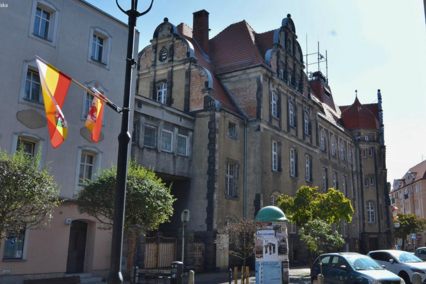 Jelenia Góra, Pocztowa, Wynajem | Budynek biurowy | Garaż | Jelenia Góra