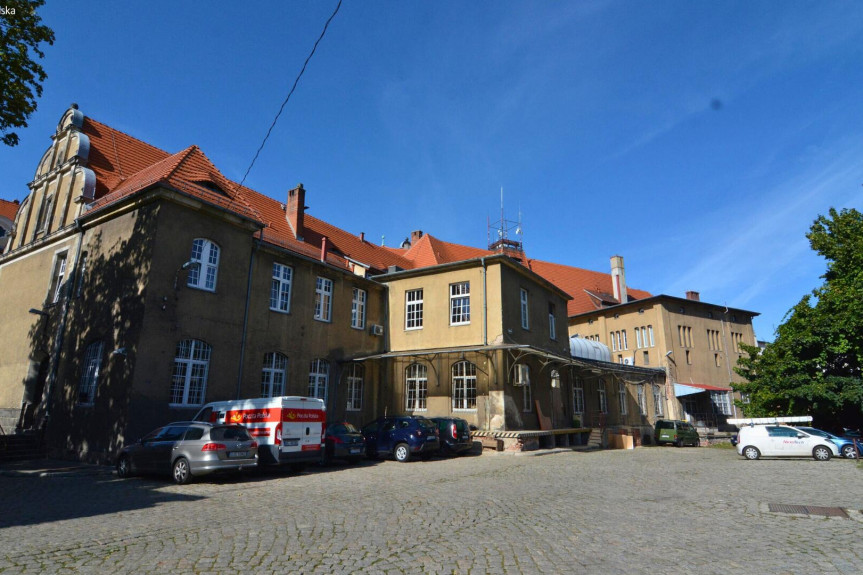 Jelenia Góra, Pocztowa, Wynajem | Budynek biurowy | Garaż | Jelenia Góra