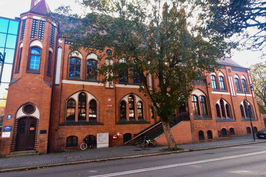 lęborski, Lębork, Armii Krajowej, Wynajem | Budynek biurowy | Lębork | Centrum