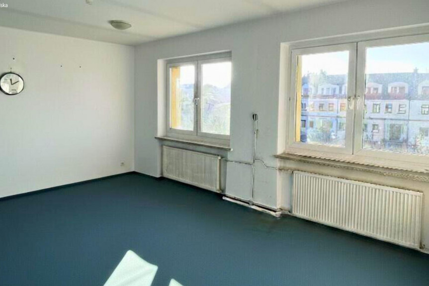 opatowski, Opatów, pl. Obrońców Pokoju, Wynajem | Pom. biurowe | Opatów | Rynek